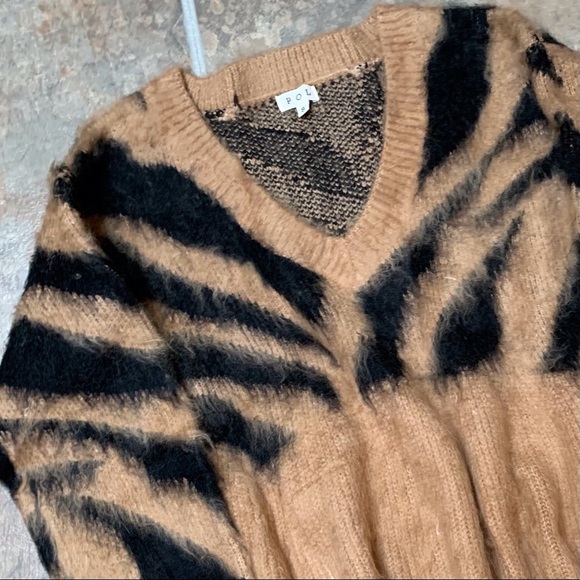 🔴 POL Camel Black Zebra Mohair Peplum Sweater Top - Picture 6 of 9